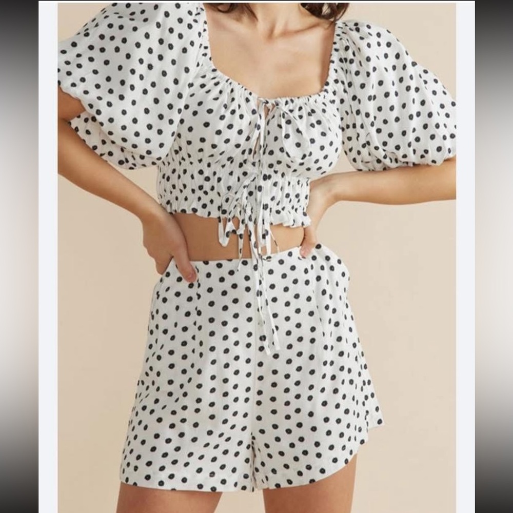 MinkPink Cropped Top and Short Set Size XS